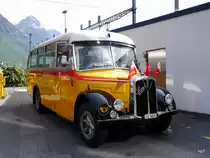 Oldtimer Postauto Saurer VS 6045 beim Bahnhof Martigny am 31.05.2015