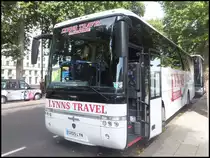 Van Hool T915 von Lynns Travel aus England in London am 26.09.2013