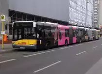 Solaris Urbino 18 Wg.4395 auf dem TXL am S+U Alex/Memhardstr., 16.5.15