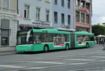 MAN Bus 771 auf der Linie 30 wartet an der Endstation auf die nächste Abfahrtszeit. Die Aufnahme stammt vom 22.05.2015.