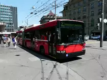 Bern Mobil - Trolleybus Nr.13 unterwegs auf der Linie 20 in der Stadt Bern am 06.06.2015