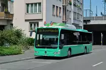 Mercedes Citaro 803 auf der Linie 33 bedient die Haltestelle Tinguely Museum. Die Aufnahme stammt vom 03.06.2015.