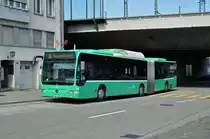 Mercedes Citaro 711 auf der Linie 38 fährt zur Haltestelle Tinguely Museum. Die Aufnahme stammt vom 03.06.2015.