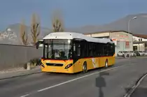 AutoPostale del Mendrisiotto, Mendrisio. Volvo 7900 Hybrid (TI 215'376) in Genestrerio, Cimitero. (9.1.2015)