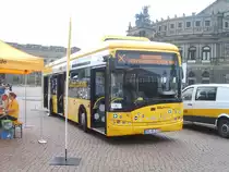Solaris Urbino 12 electric - DD VB 2015 - Wagen 463 100 - in Dresden, Theaterplatz - am 13.06.2015
