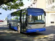 VMCV - VanHool  Nr.29  VD  1237 in Vevey beim See am 07.06.2015