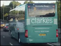 Mercedes Tourismo von Clarkes aus England in London am 26.09.2013