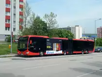 Slowakei / Stadtbus Bratislava: Mercedes-Benz O 530 GL CapaCity - Wagen 4933, aufgenommen im Mai 2015 an der Haltestelle  Pri kríži  in Bratislava.