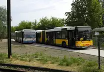 MAN NG 313 Wg.4009 und Volvo B7LA Wg.4089 auf M1 Ersatz, Schillerstr. am 13.6.15