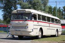 Ikarus 66 der Rostocker Nahverkehrsfreunde beim Tag der Offenen T�r vor dem Depot 12 in Rostock-Marienehe.28.06.2015