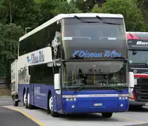 van Hool Astromega, L'Oiseau Bleu, près de Berne printemps 2015
