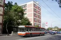Slowakei / Stadtbus Bratislava: Škoda 14Tr, ein O-Bus mit der Wagennummer 6296, aufgenommen im Mai 2015 in der Nähe der Haltestelle  Trnavské mýto  in Bratislava.