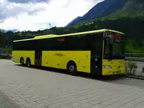Ein Mercedes-Benz Integro am 25.7.2015 bei der Haltestelle Landeck-Zams Bahnhof.