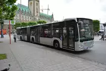 HH-V 9426 fährt am 11.07.2015 auf der Linie M3. Aufgenommen wurde ein Mercedes Benz Citaro der 2. Generation / VHH / Hamburg Rathausmarkt.
