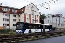 Stadtbus Gotha: Mercedes-Benz Citaro C2 Gelenkbus (Wagennummer 135) des Omnibusbetriebes Wolfgang Steinbrück, aufgenommen im Juli 2015 in der Gartenstraße in Gotha.