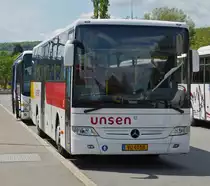 . VU 4058,  Mercedes Benz Integro von Voyages Unsen, gesehen am Bahnhof in Ettebr�ck am 09.05.2015.