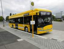 Wg.1688 Solaris Urbino 12 Electric zur Testfahrt auf Linie 204, S Südkreuz am 28.07.15