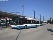 VBZ Nr. 275 (Neoplan Centroliner Evolution N4516) am 15.7.2015 beim Bhf. Stettbach