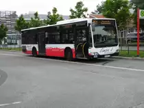 HHA 2928 MB O 530 II auf Linie 351 am S Wilhelmsburg, 12.07.15