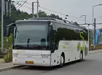 . SL 4013, VanHool T 915 Altino von Voyages Frisch (Sales Lentz group) aufgenommen am 10.08.2015 in Ettelbrück.