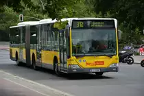 Am 18.07.2015 fährt B-V 4085 auf der Linie 312 zum Strandband Wannsee. Aufgenommen wurde ein Mercedes Benz Citaro / Berlin Am Beelitzhof.	
