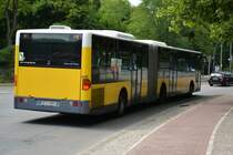 Am 18.07.2015 fährt B-V 4085 auf der Linie 312 zum Strandband Wannsee. Aufgenommen wurde ein Mercedes Benz Citaro / Berlin Am Beelitzhof. 	
