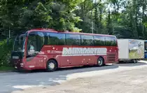 MAN  Lion`s Couch Reisebus in Bad Tölz am 28.06.15.