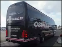 Neoplan Starliner von Oswald aus Deutschland im Stadthafen Sassnitz am 27.10.2013