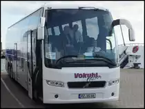 Volvo 9700 von Vokuhl Reisen aus Deutschland im Stadthafen Sassnitz am 27.10.2013