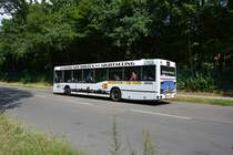 B-A 1628 fährt am 03.08.2014 für die S-Bahn Berlin Schienenersatzverkehr zwischen S-Bahnhof Olympiastadion und Rathaus Spandau. Aufgenommen wurde ein Mercedes Benz O405 / Glockenturmstraße Berlin.
