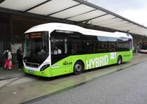 Jasper Wg. 8194 Volvo 7900 Hybrid auf Linie 213, U/S Barmbek am 13.07.15