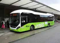 Jasper Wg. 8194 Volvo 7900 Hybrid auf Linie 213, U/S Barmbek am 13.07.15