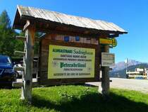 Bushaltestelle Mörtschach Asten Sadnighaus am 30.8.2015. Auch diese Haltestelle wird wahrscheinlich dem Sparkurs des Landes zum Opfer fallen.