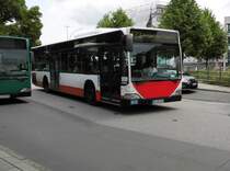 Jasper Wg. 8363 ex HHA 2322 - MB O 530 auf M23, U/S Barmbek am 13.07.15