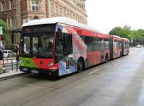 HHA 8702 Van Hool AGG 300 auf M5, Stephansplatz am 13.07.15
