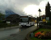 Schluss mit dem BB-Postbus im Drautal! Heute am 14.9.2015 hat der neue Betreiber OGV (Obergailtaler Verkehrsbetriebs GmbH) auf der Kfl. 5021 (Mllbrcke Hauptschule - Oberdrauburg Bahnhof) den Betrieb aufgenommen. Hier fhrt soeben ein VDL Citea von Oberdrauburg Bahnhof nach Kleblach-Lind Bahnhst. Aufgenommen zwischen den Haltestellen Berg im Drautal Volksschule und Berg im Drautal Mehrzweckhaus. Zu BB-Postbus-Zeiten wre so eine Aufnahme nur ein mal am Tag und das nur um ca. halb Acht morgens mglich gewesen, da die Busse statt in den Ortskern zu fahren einfach, ber Berg im Drautal Lassin, am Ort vorbei gefahren sind. Jetzt wird der Ort Berg 11 mal am Tag bedient. Auerdem wurden in mehreren Gemeinden aufgelassene Haltestellen wieder in Betrieb genommen bzw. komplett neue in Betrieb genommen. bersicht:
Firma Hasslacher (NEU!)
Lind im Drautal Zentrum (wieder in Betrieb)
Greifenburg Volksschule (wieder in Betrieb)
Greifenburg-Weiensee Bahnhof (wird neu auch von dieser KFL bedient)
Berg im Drautal Tratten (NEU!)
Berg im Drautal Feistritz (NEU!)
Dellach im Drautal AlphaTech (NEU!)
Dellach im Drautal Gemeinde (NEU!)
Oberdrauburg Gemeindeamt (wieder in Betrieb, damals nur von der Kfl. 5052 bedient)