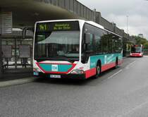 HHA 2402 MB O 530 auf Linie 141, Bf. Harburg am 14.07.15