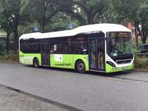SBG 8207 Volvo 7900 Hybrid auf Linie 141, Neugraben am 14.07.15