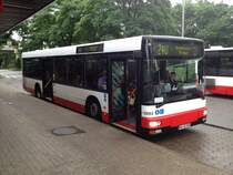 SBG 8263 MAN NL 313 auf Linie 240, Neugraben am 14.07.15