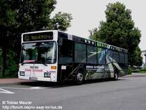 13.07.08: Der WND-SD 54, ein O 405 N (ex TKW) der Dieter Schmidt GmbH steht in der Lindenallee in Neunkirchen. Er pausiert dort als  R12 . Der Wagen trgt die derzeit mit Abstand schnste und einzigartigste Ganzflchenreklame im Raum Neunkirchen/St. Wendel...