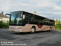 12.07.08: Mein 100. Foto fr Bus-Bild.de zeigt einen Setra 416 NF von Voyages Emile Weber, abgelichtet an der Schule im Remich. Von diesem schnen Fahrzeug wurden ausnahmsweise mehrere Bilder eingestellt.