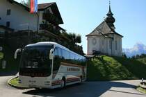 MAN Lion's Coach  Lankmayer , bei Berchtesgaden mit Wallfahrtskirche Maria Gern und Watzmann im Hintergrund, 12.09.2015
