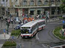 MB O405GN , EVAG , Wagen 3761 , L 145 Heisingen-Baldeneysee in
Essen.(19.07.2008) 