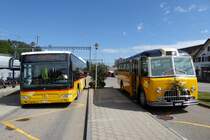 Postauto - Mercedes Citaro  BE  447250 neben Oldtimer FBW in Schwarzenburg am 12.09.2015