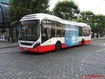 HHA 1471 - Volvo 7900 Hybrid, Rathausmarkt am 2.8.15