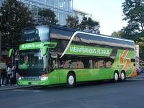 Setra S 431 DT - HH UM 1542 - in Dresden, Bayrische Straße (am Hbf) - am 5-Oktober-2015