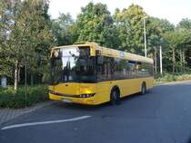 Solaris Urbino 10 - DD VS 1005 - Wagen 930 305 - in Dresden, Prohlis Gleisschleife - am 5-Oktober-2015