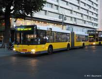 BVG 4011 - MAN NG 313, S+U Zoo am 10.8.15