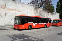 Slowakei / Bratislava: Irisbus Crossway LE des Unternehmens  Slovak Lines , aufgenommen im M�rz 2015 am zentralen �berlandbusbahnhof  Autobusov� stanica  in Bratislava.