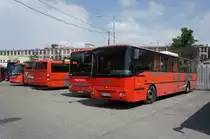 Slowakei / Bratislava: Karosa, SOR sowie Iveco - Busse des Unternehmens  Slovak Lines , aufgenommen im März 2015 am zentralen Überlandbusbahnhof  Autobusová stanica  in Bratislava.